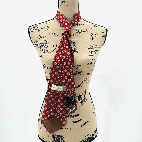 New Vintage Ermenegildo Zegna Soft Red Silk Tie Ivory‎ Polka Dots Italy Classic - Picture 2 of 8